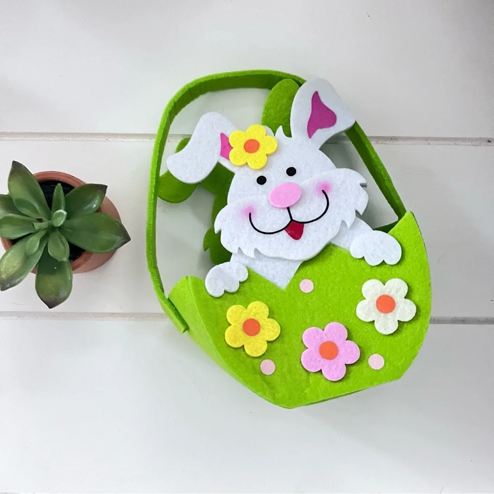 Small Easter goodie basket - Picture 1 of 3